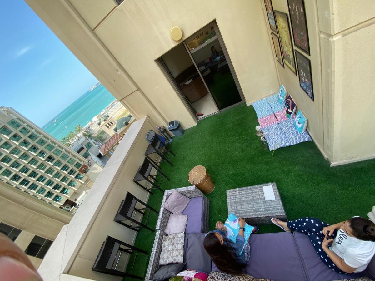 Bollywood Beach Hostel Dubai Dış mekan fotoğraf