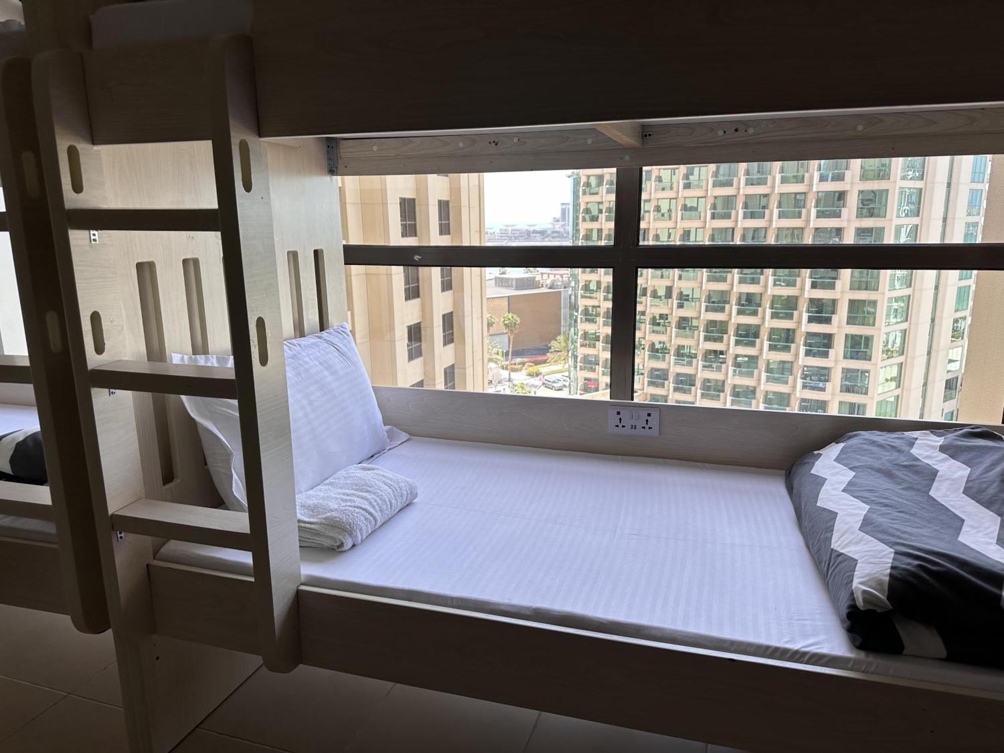 Bollywood Beach Hostel Dubai Dış mekan fotoğraf